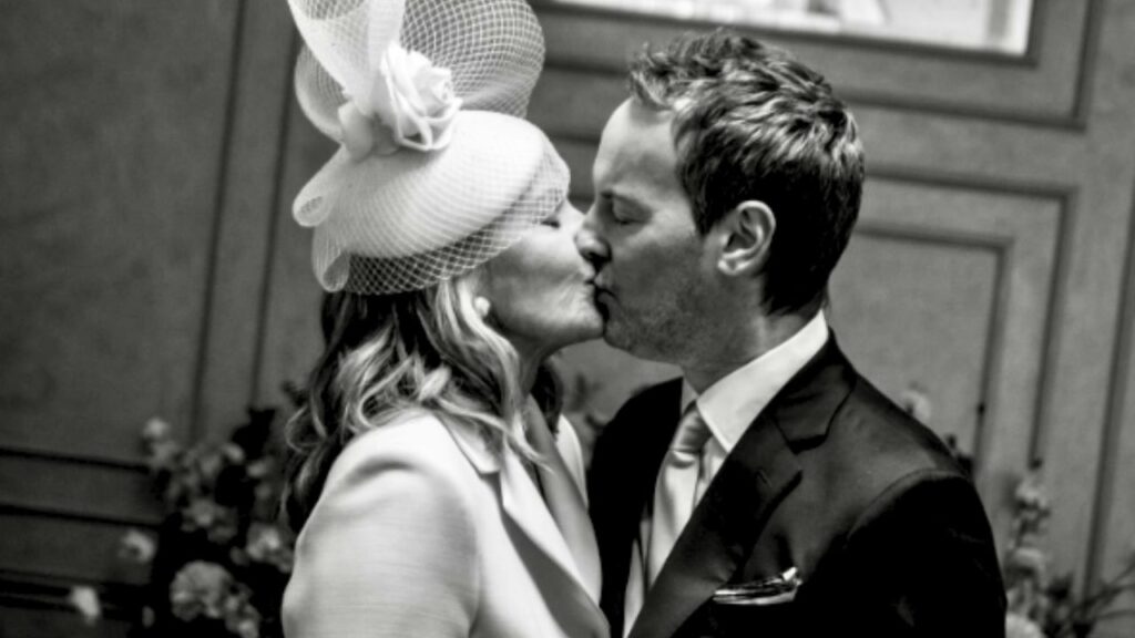 Sex And The City Star Kim Cattrall Marries Russell Thomas — Samantha Jones Says “I Do” (An Intimate London Wedding)
