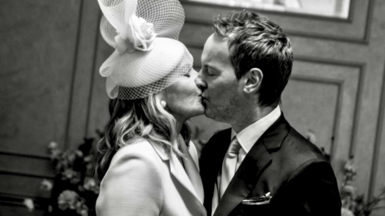 Sex And The City Star Kim Cattrall Marries Russell Thomas — Samantha Jones Says “I Do” (An Intimate London Wedding)
