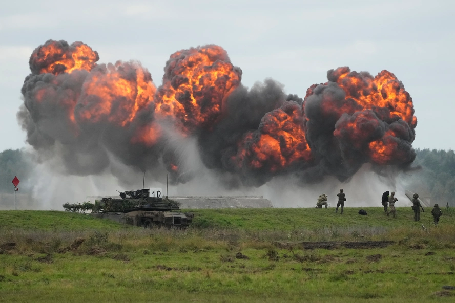 No Warning in Warsaw: Pentagon Officials Stunned by Hegseth Poland Troop Decision