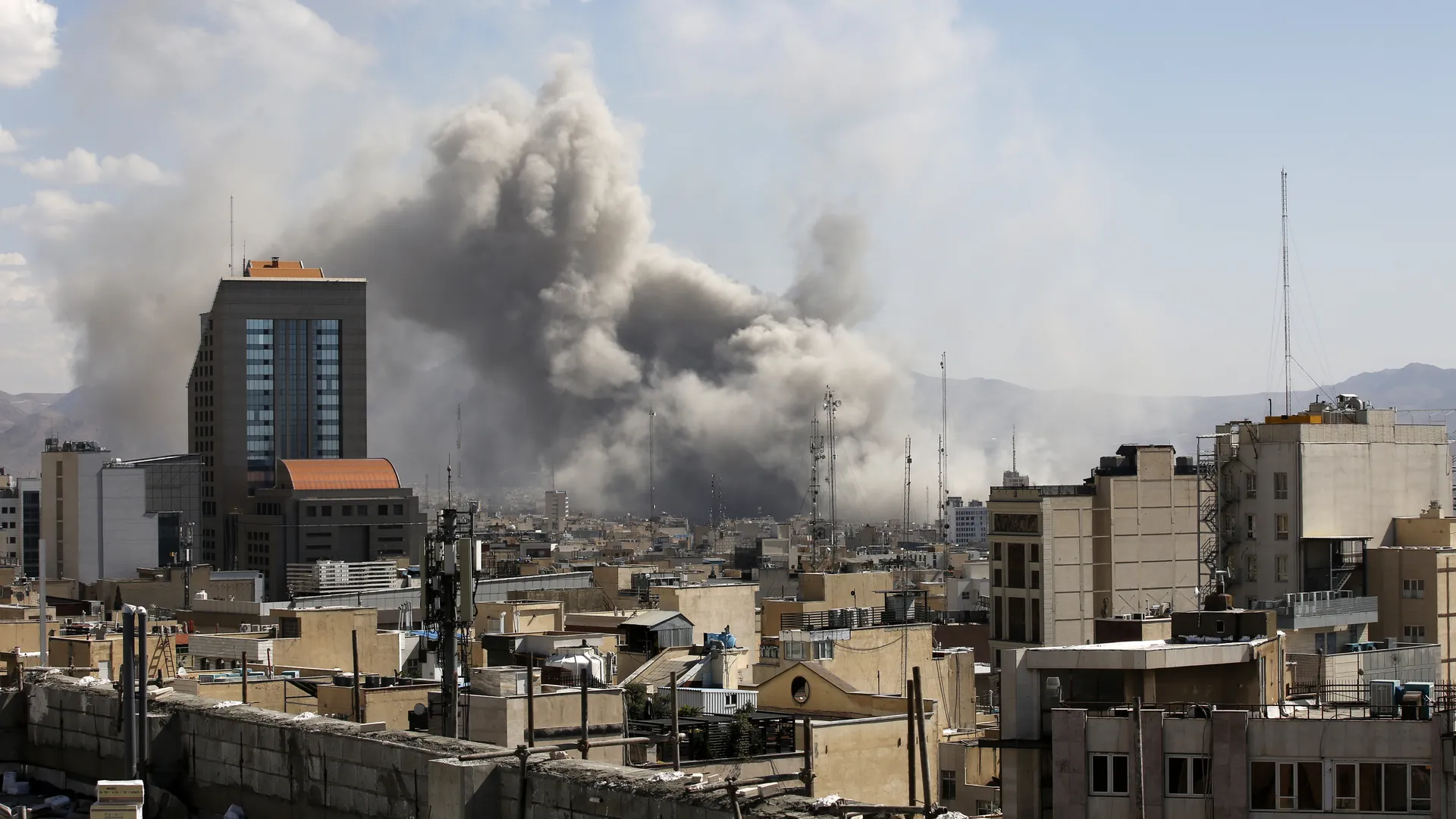 Israel News Live Update: Trump Iran Pressure Mounts as Iran Fires Missiles at Israel