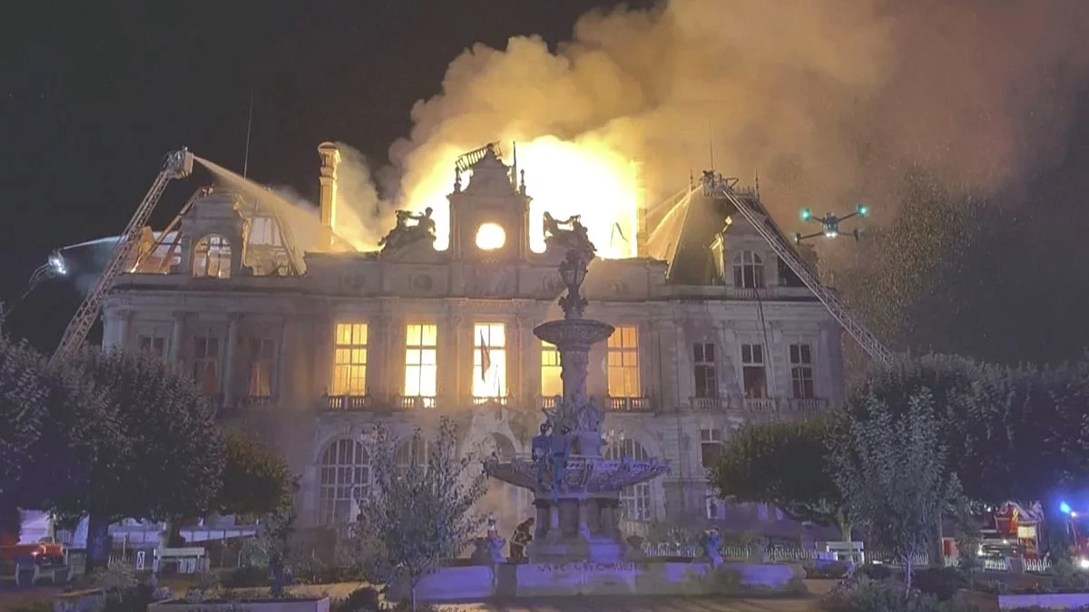 France Riots Burn 143-Year-Old Limoges City Hall After 4 Weeks